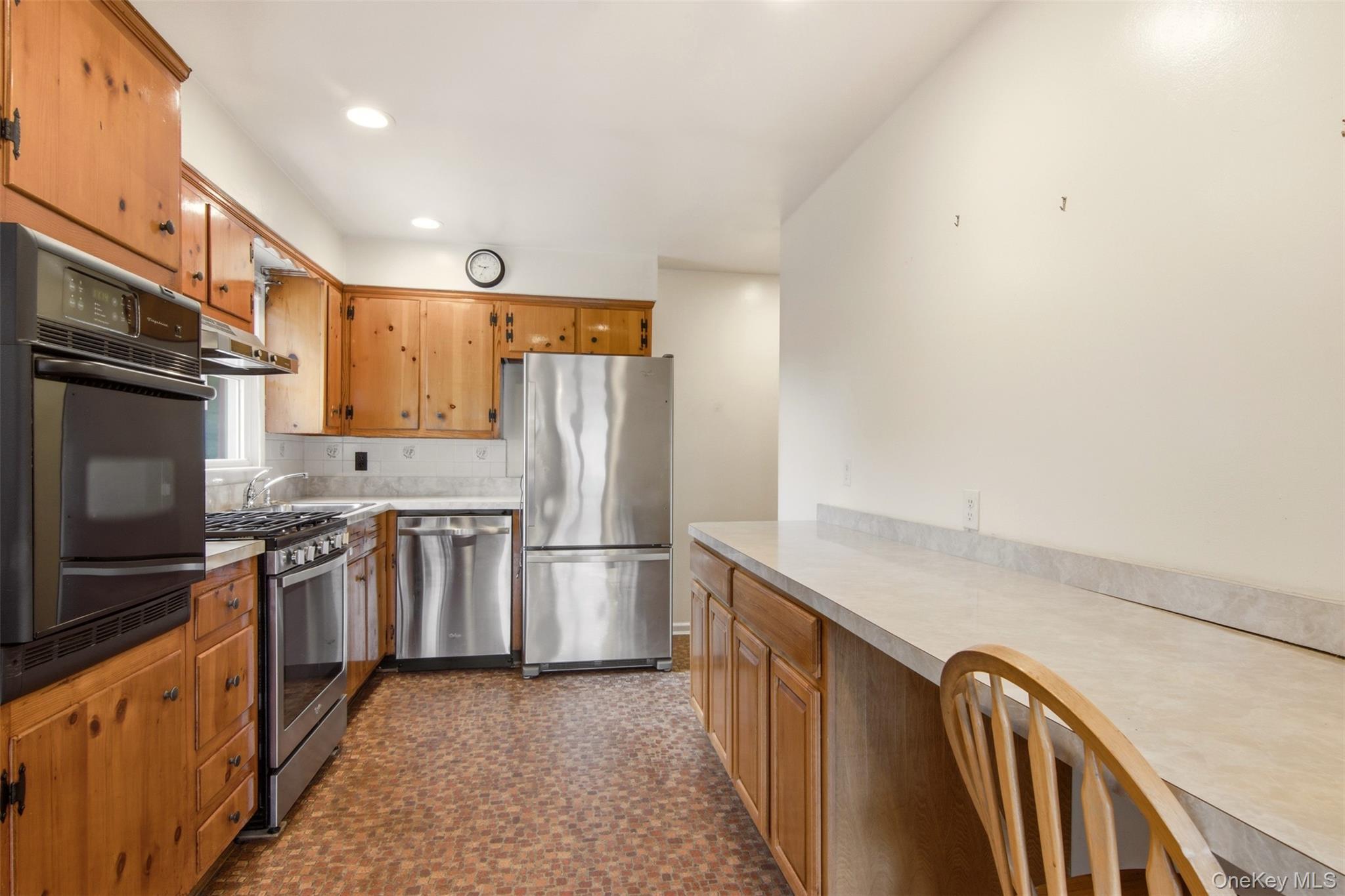 Single Family 9th Street Suffolk County, NY 11704, MLS-1049497-12