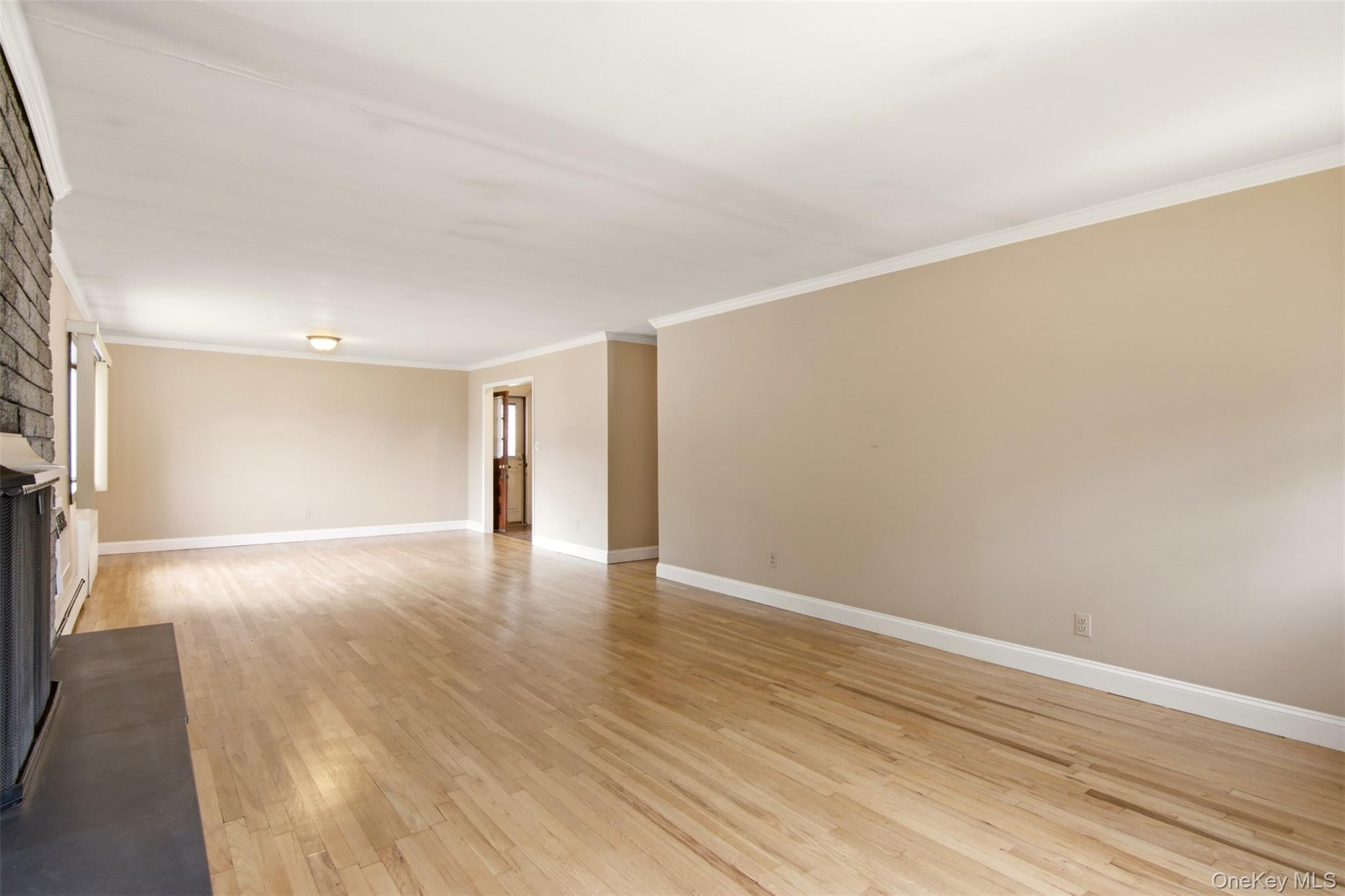 Single Family 9th Street Suffolk County, NY 11704, MLS-1049497-5