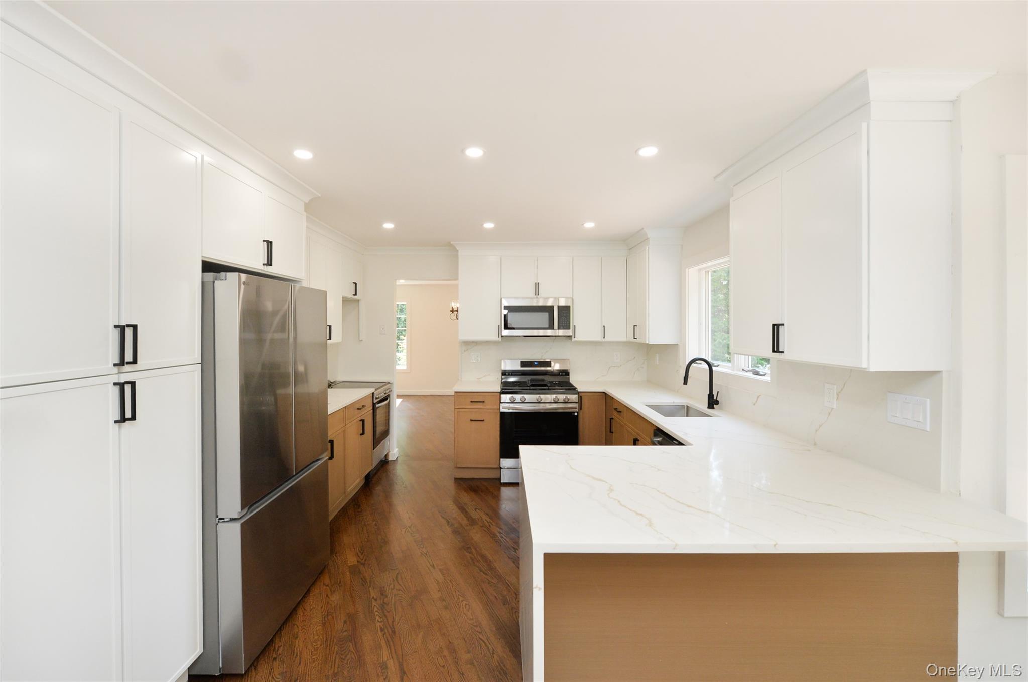 Single Family Lenni Lenape Court Rockland County, NY 10980, MLS-1049506-16