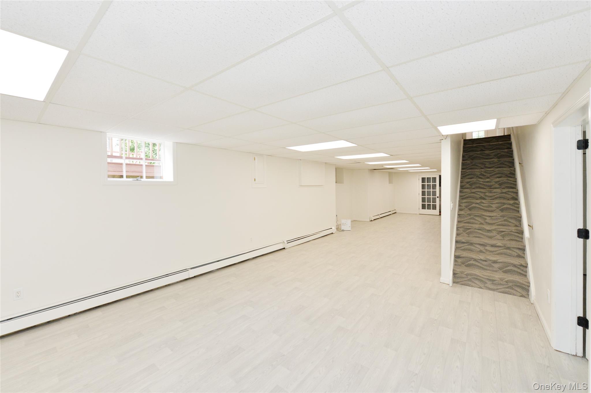 Single Family Lenni Lenape Court Rockland County, NY 10980, MLS-1049506-37