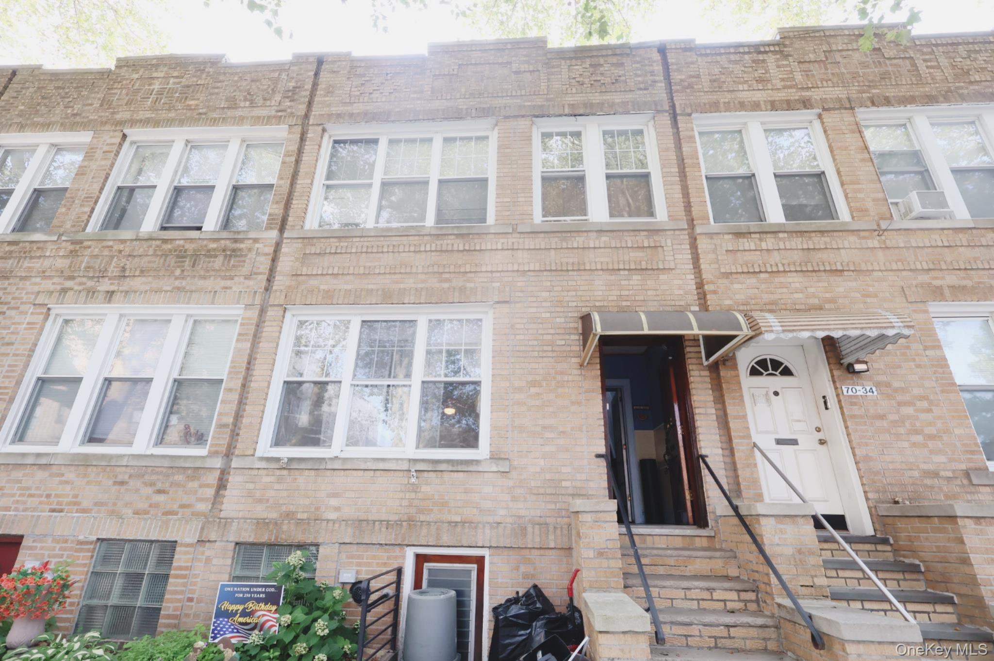 Single Family 65th Street Queens, NY 11385, MLS-1049508-16