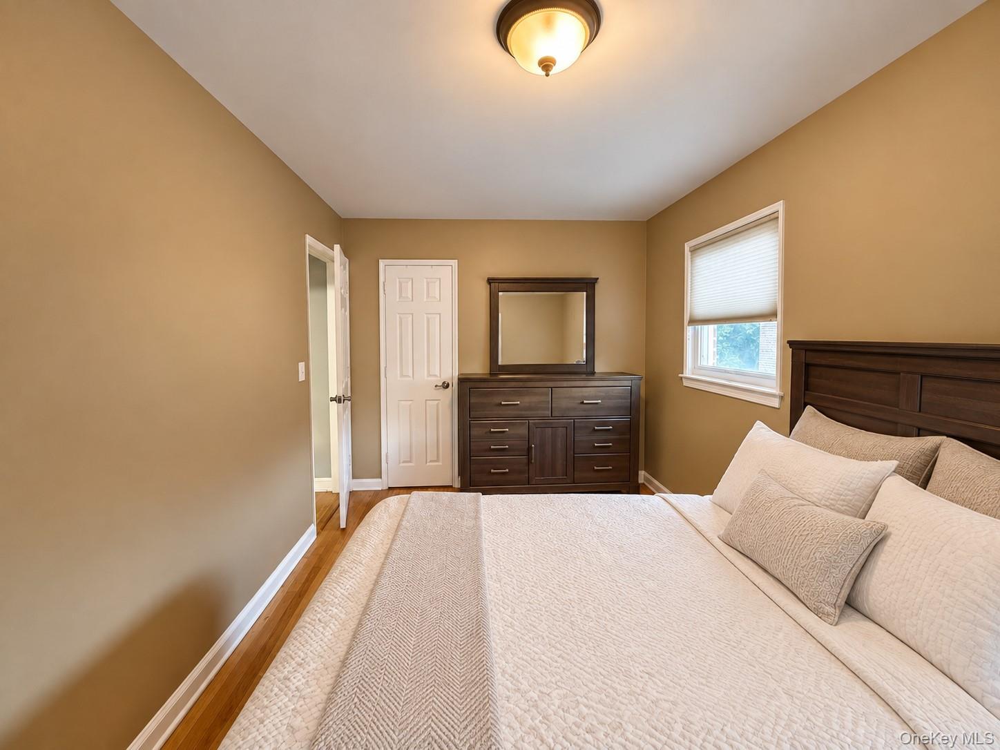 Single Family Jarvis Avenue Bronx, NY 10461, MLS-1049519-16