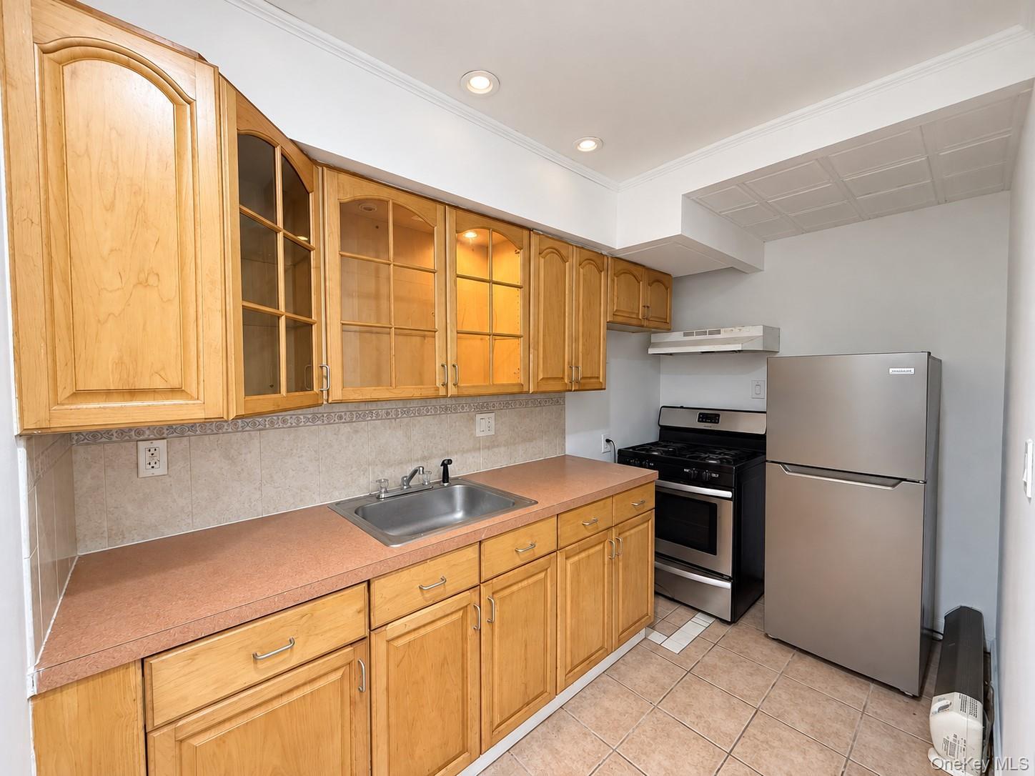 Single Family Jarvis Avenue Bronx, NY 10461, MLS-1049519-19