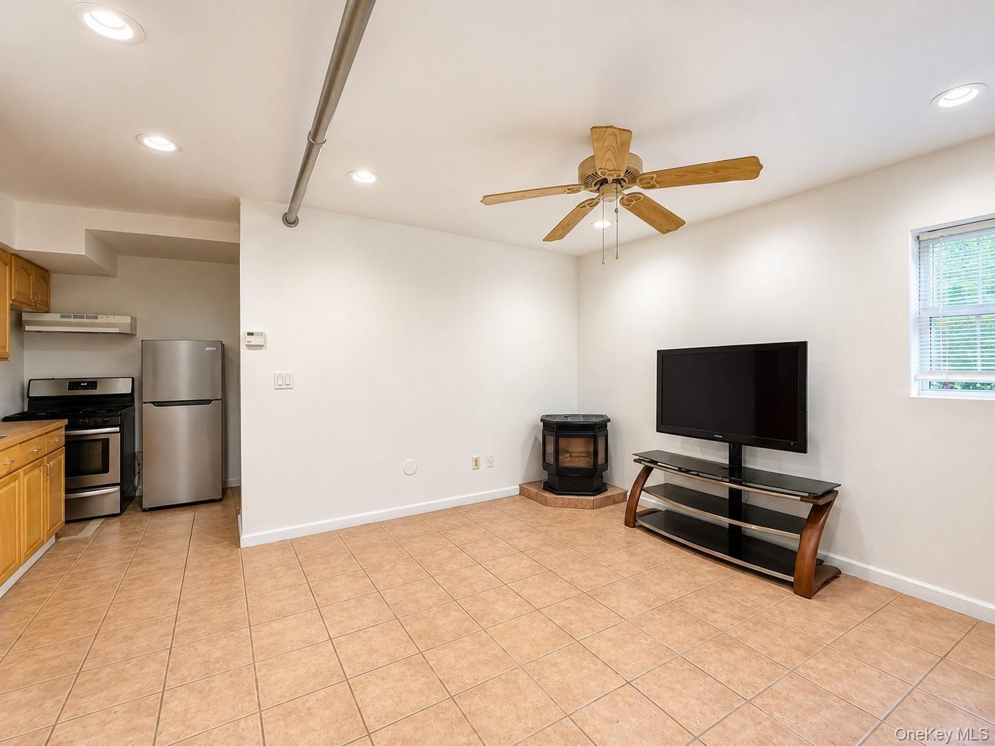 Single Family Jarvis Avenue Bronx, NY 10461, MLS-1049519-20