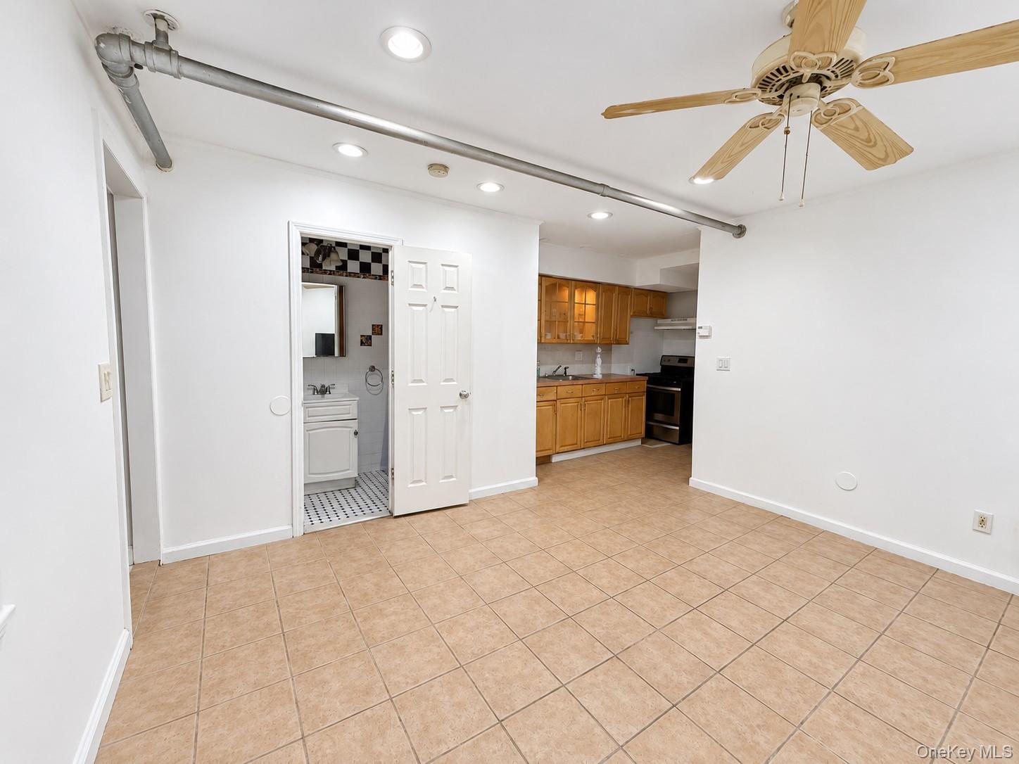 Single Family Jarvis Avenue Bronx, NY 10461, MLS-1049519-21