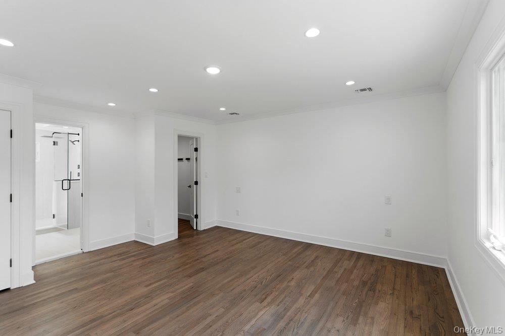 Single Family Harvard Drive Nassau County, NY 11803, MLS-1049525-32
