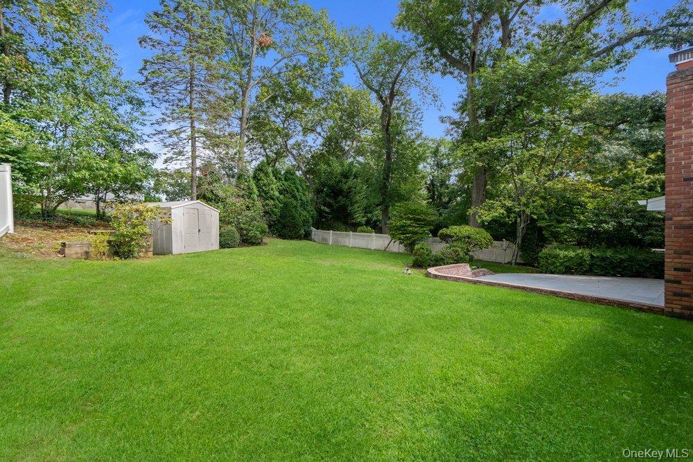 Single Family Harvard Drive Nassau County, NY 11803, MLS-1049525-33