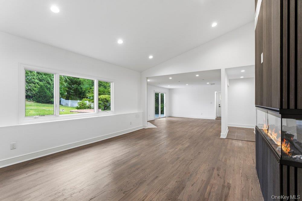 Single Family Harvard Drive Nassau County, NY 11803, MLS-1049525-8