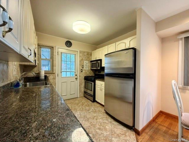 Single Family Coleridge Street Nassau County, NY 11756, MLS-1049536-12