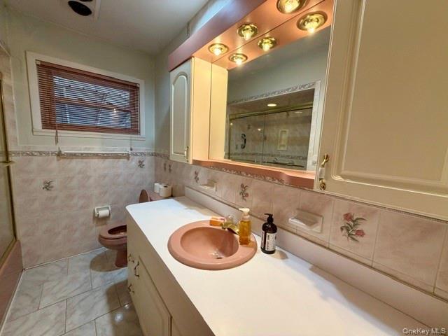 Single Family Coleridge Street Nassau County, NY 11756, MLS-1049536-19