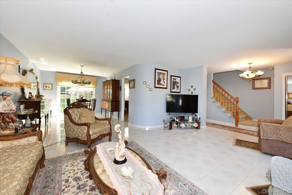Single Family 262nd Street Queens, NY 11362, MLS-1049547-10