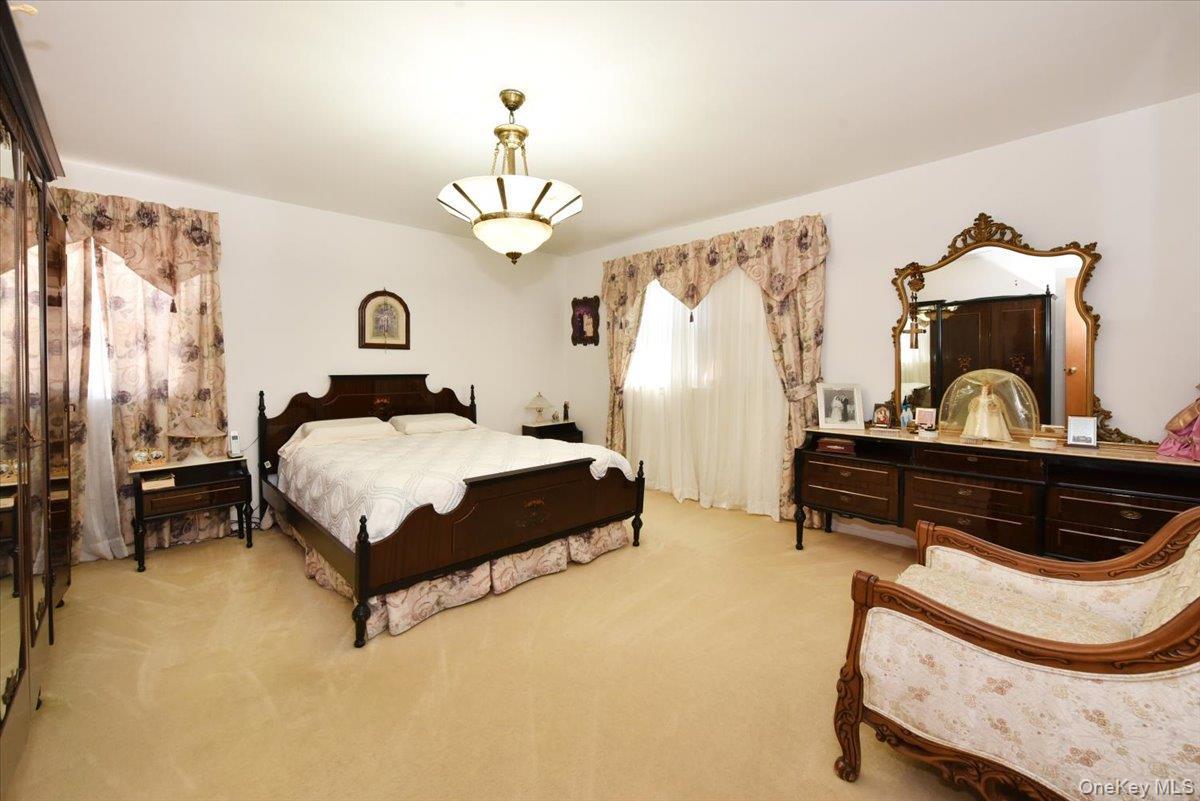 Single Family 262nd Street Queens, NY 11362, MLS-1049547-19