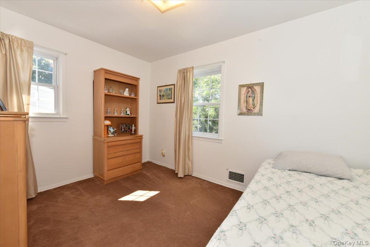 Single Family 262nd Street Queens, NY 11362, MLS-1049547-21