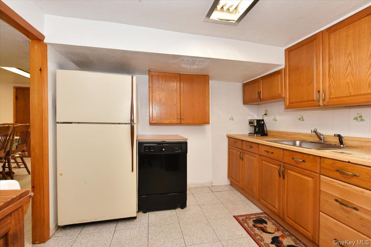Single Family 262nd Street Queens, NY 11362, MLS-1049547-26