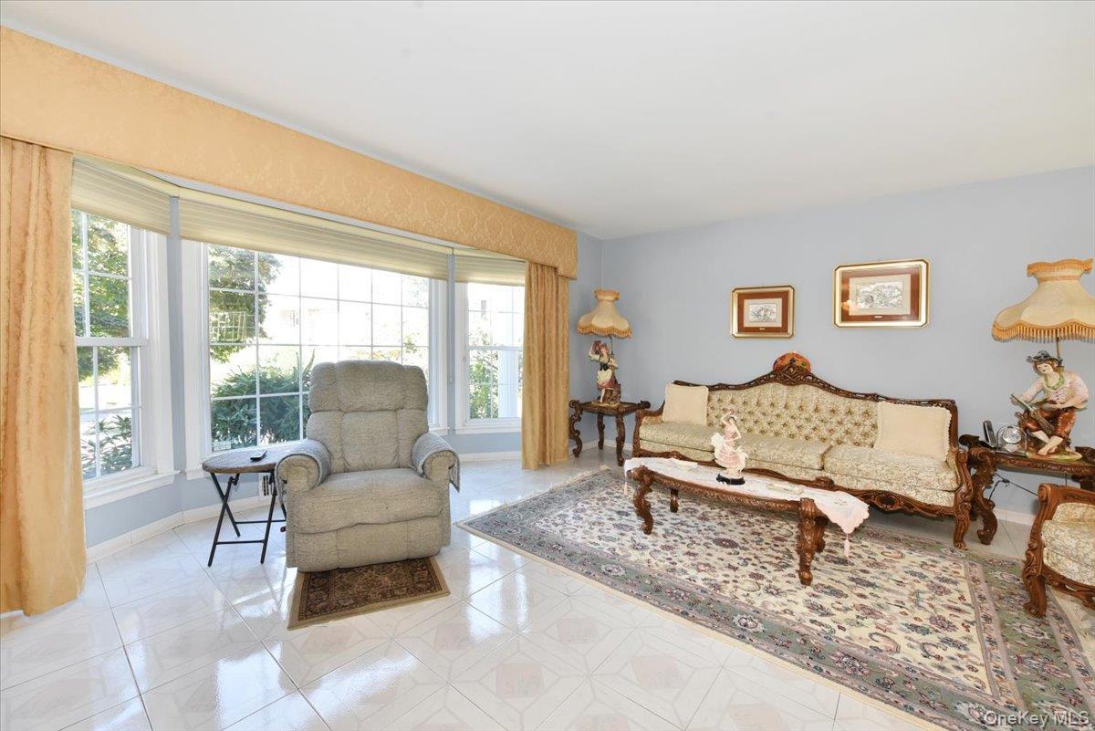Single Family 262nd Street Queens, NY 11362, MLS-1049547-7