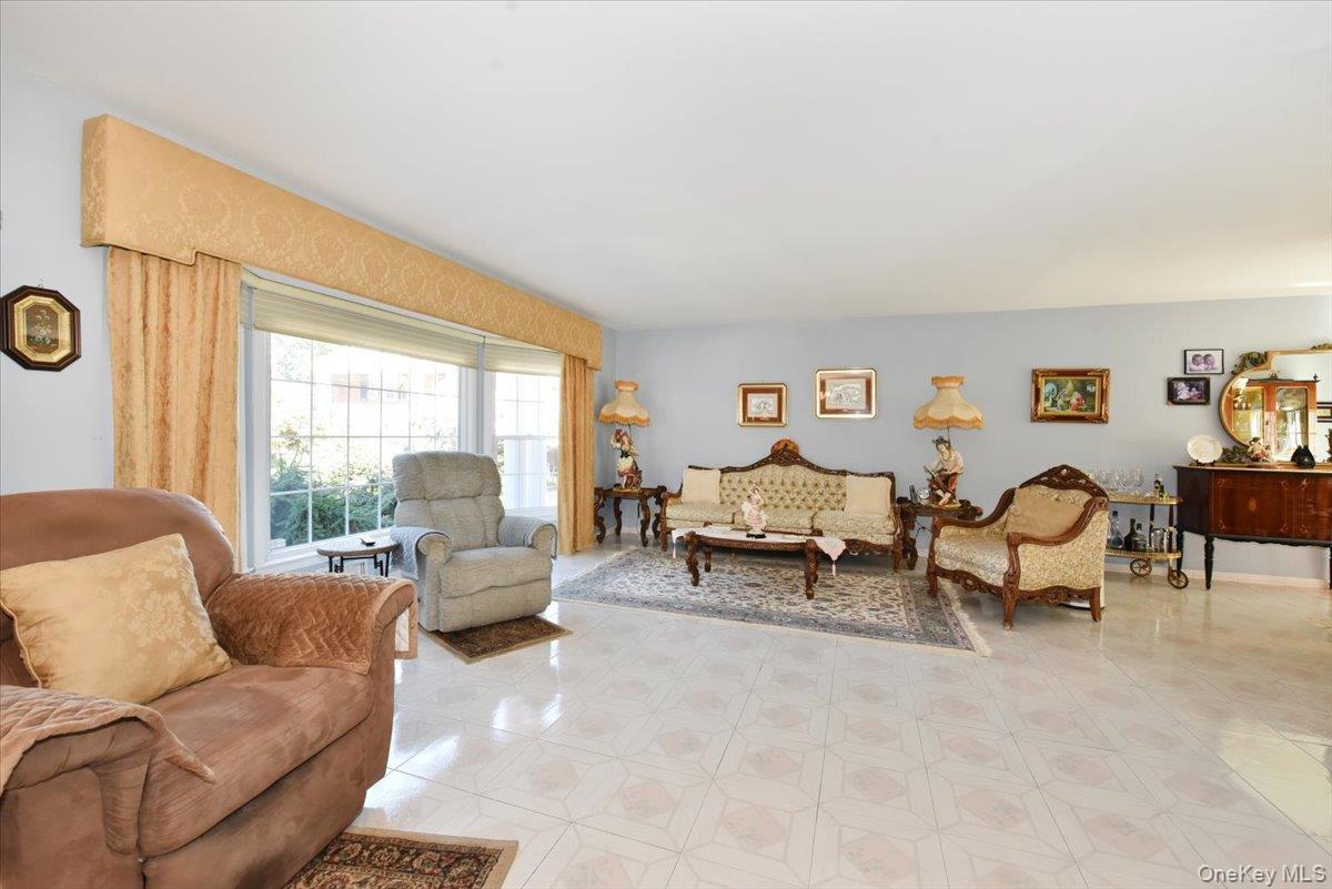Single Family 262nd Street Queens, NY 11362, MLS-1049547-9