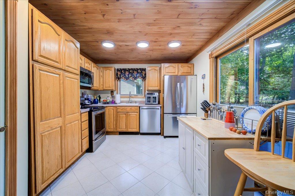 Single Family N Emerald Drive  Sullivan County, NY 12775, MLS-1049558-13