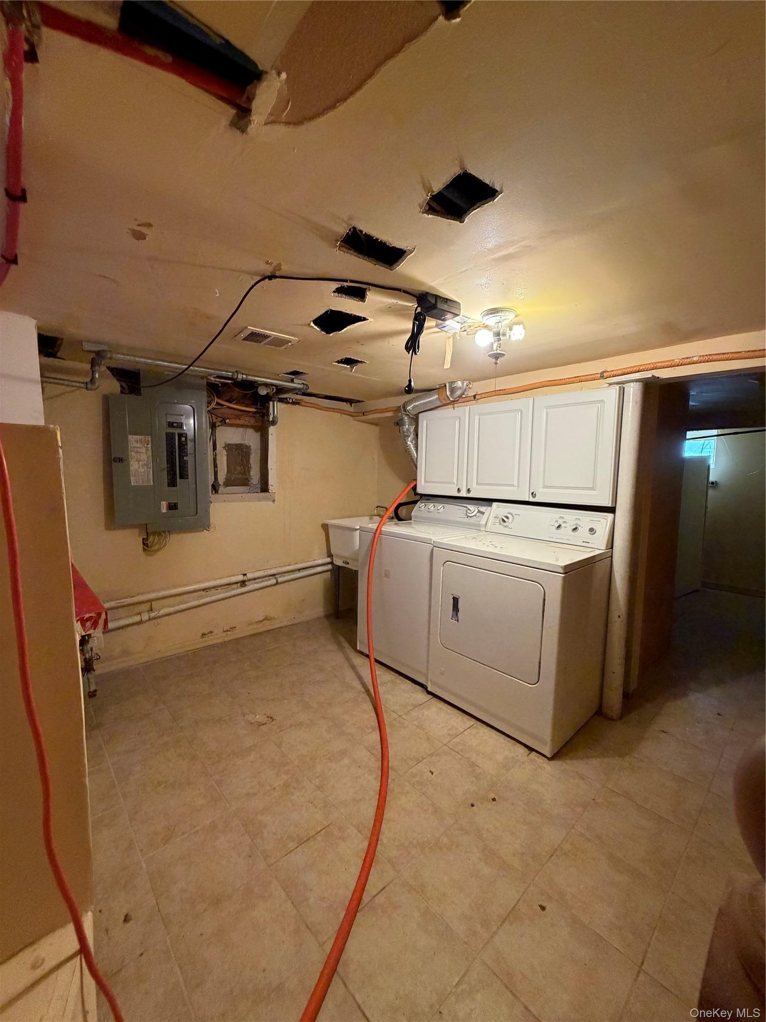 Single Family Park Avenue Nassau County, NY 11552, MLS-1049561-20