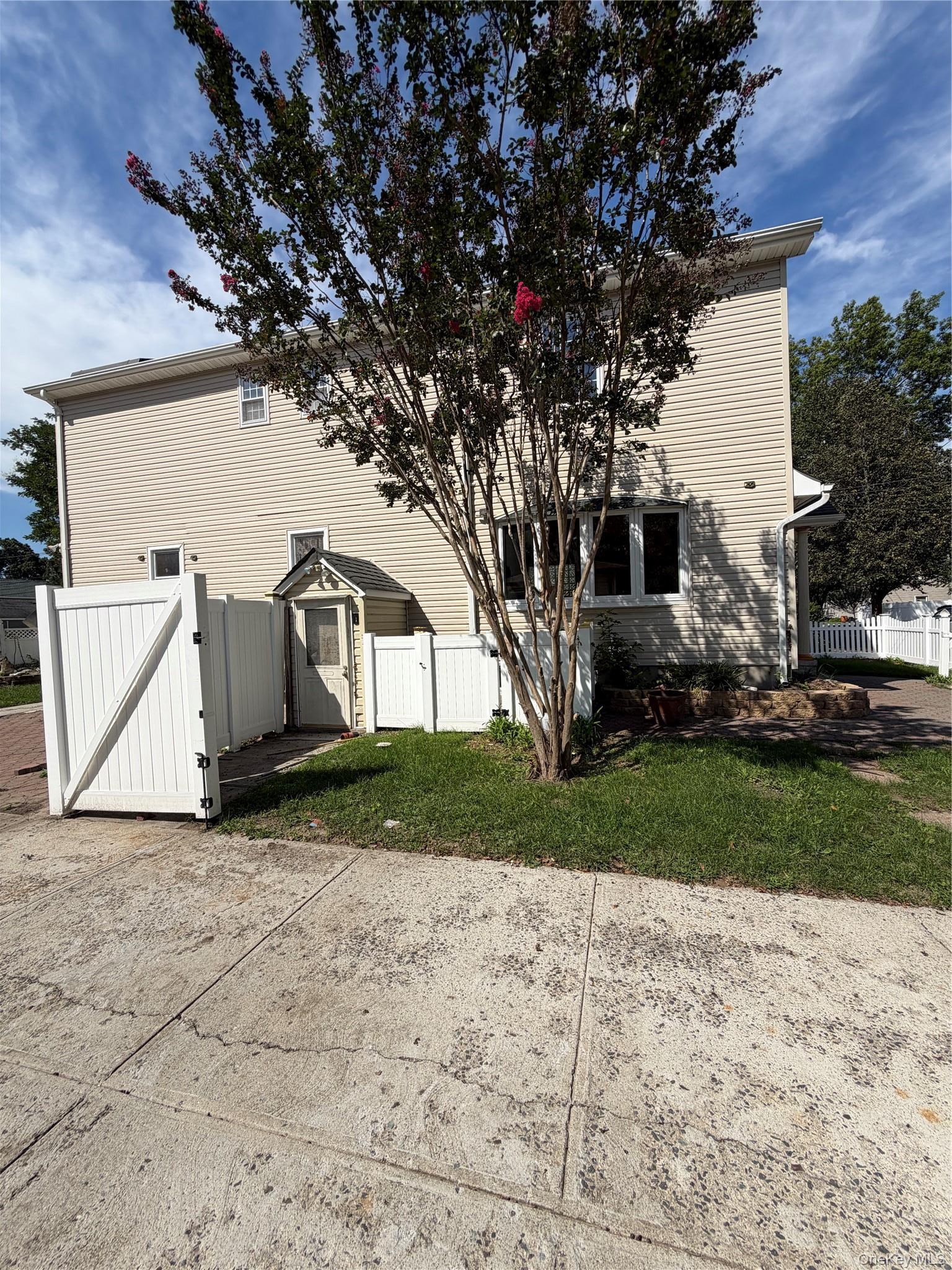 Single Family Park Avenue  Nassau County, NY 11552, MLS-1049561-28