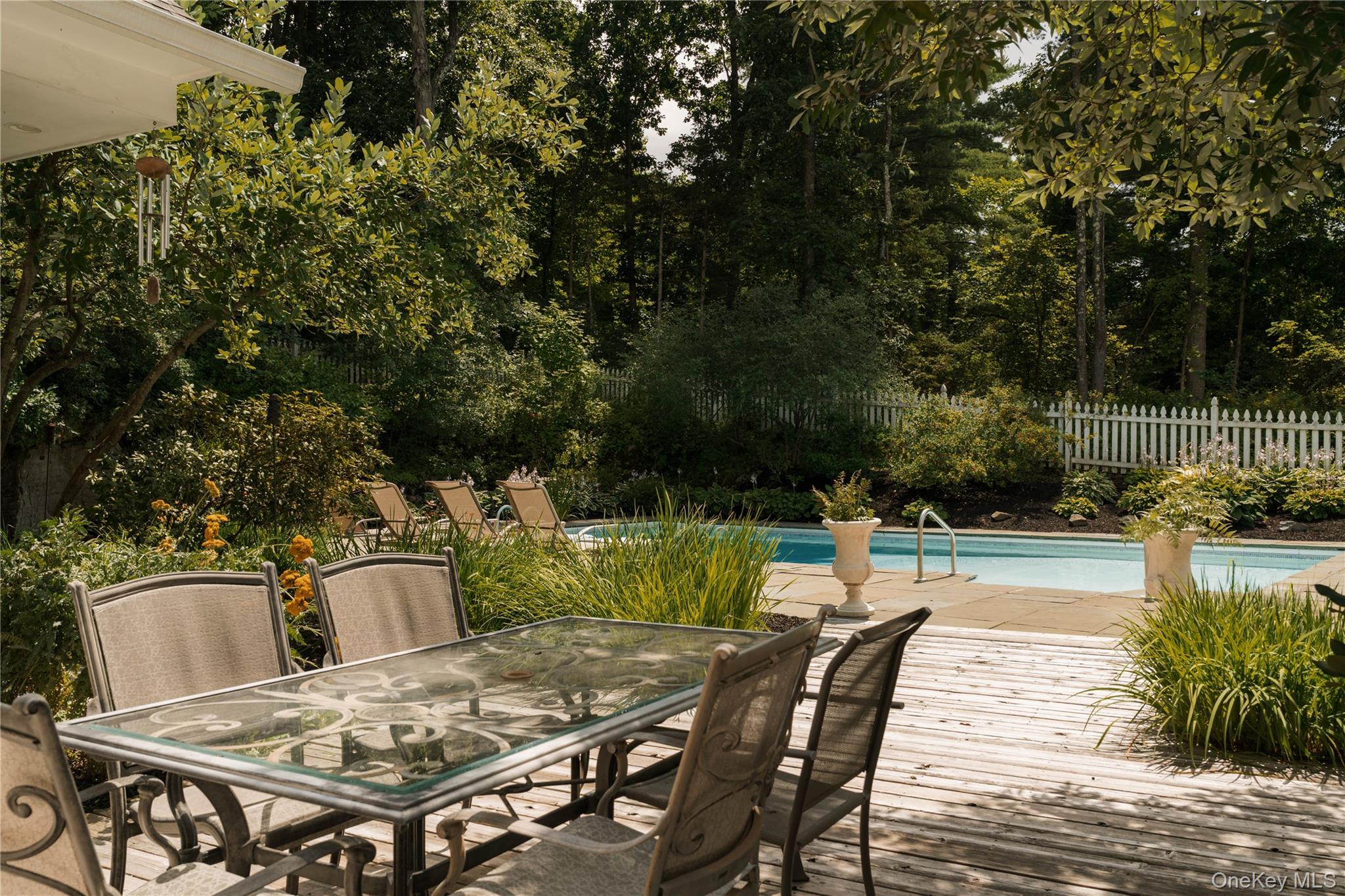 Single Family Hurley Avenue Ulster County, NY 12443, MLS-1049582-17