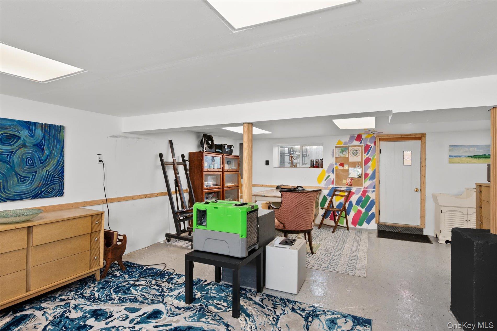 Single Family Barnes Street Nassau County, NY 11561, MLS-1049601-17