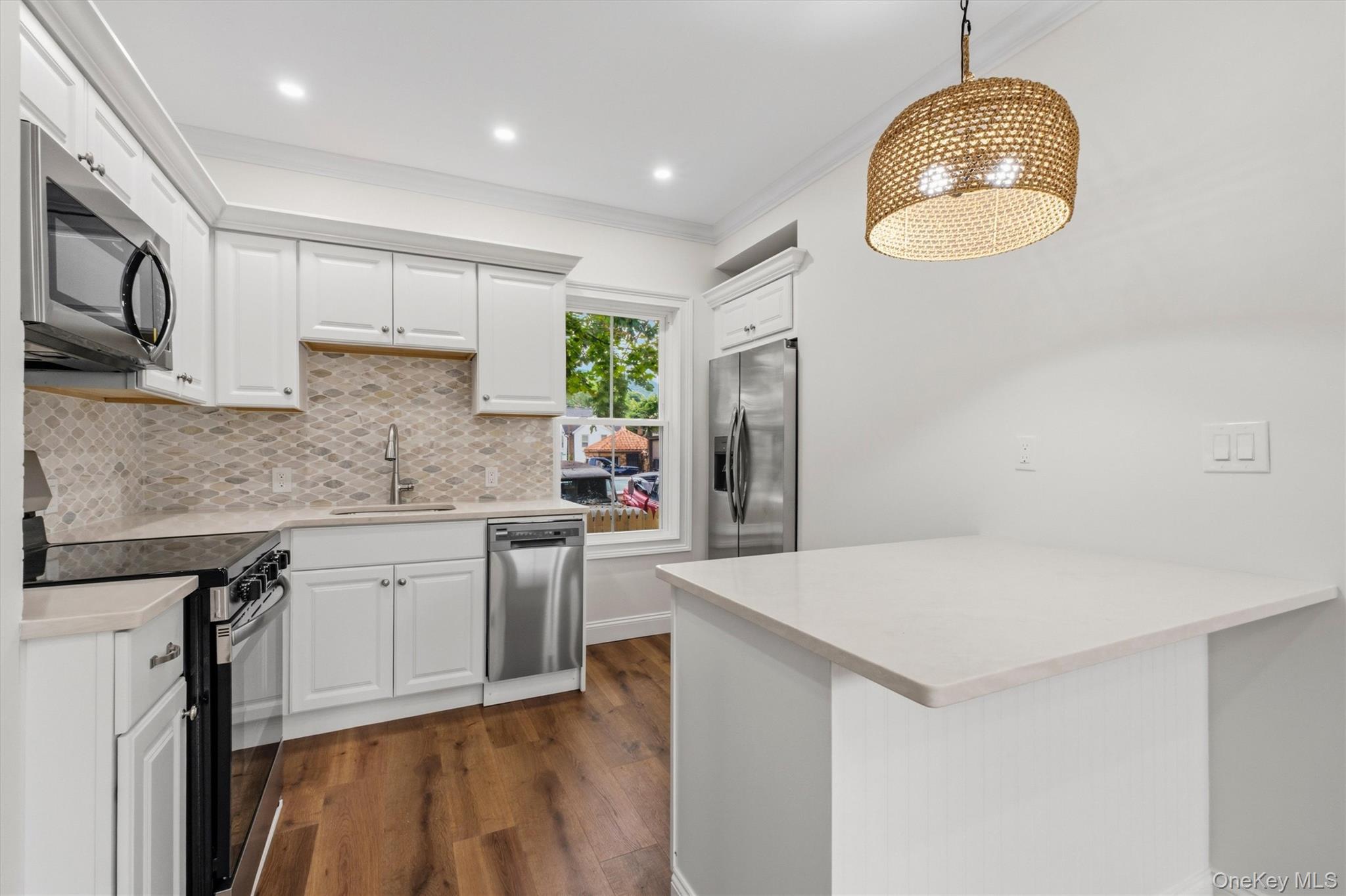 Single Family Verplanck Avenue Dutchess County, NY 12508, MLS-1049605-17