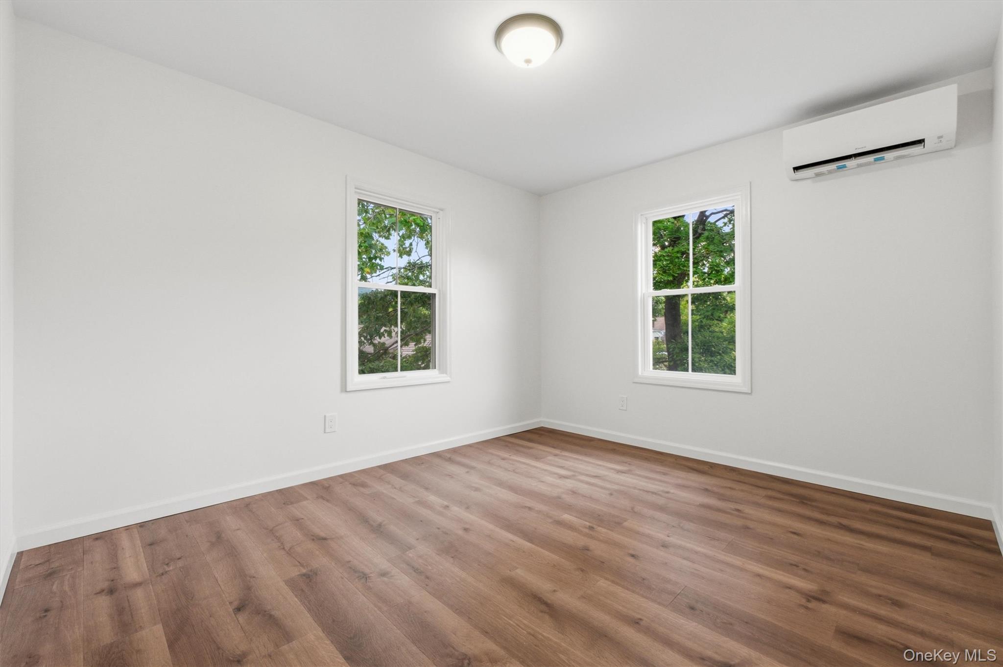 Single Family Verplanck Avenue Dutchess County, NY 12508, MLS-1049605-28