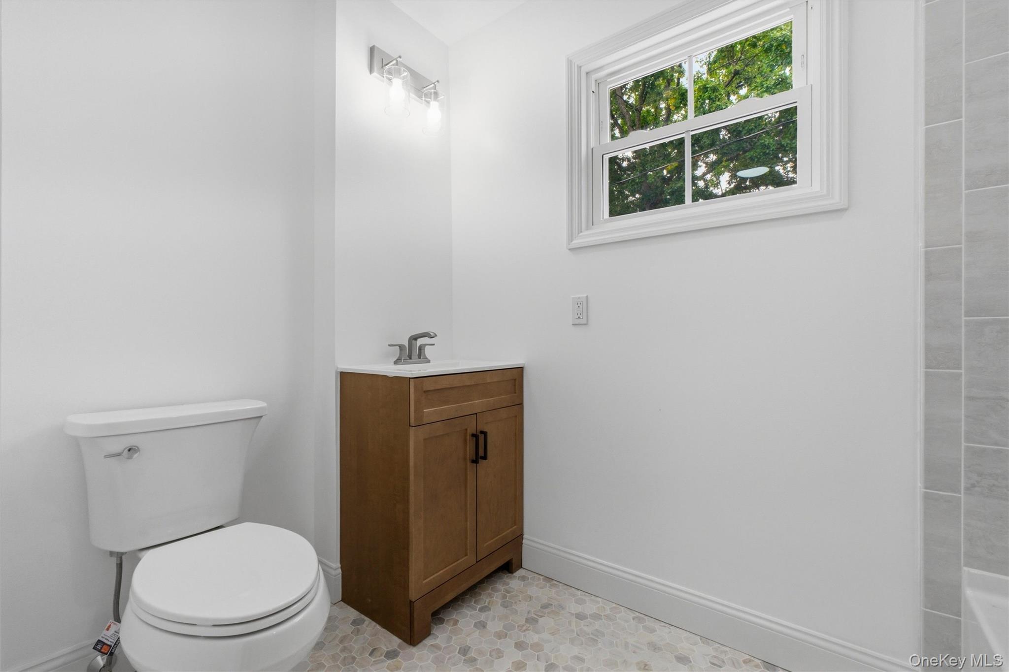 Single Family Verplanck Avenue Dutchess County, NY 12508, MLS-1049605-37