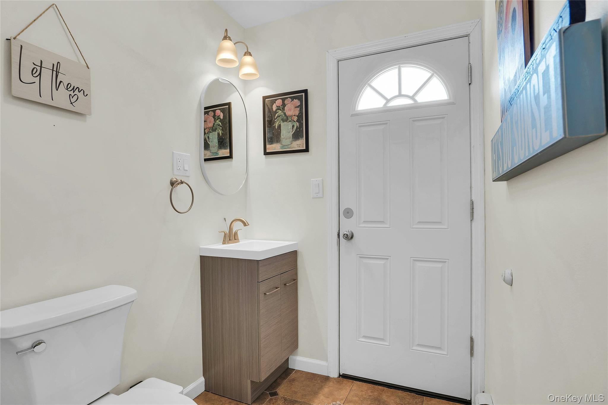 Single Family Mcculloch Drive  Suffolk County, NY 11746, MLS-1049622-22