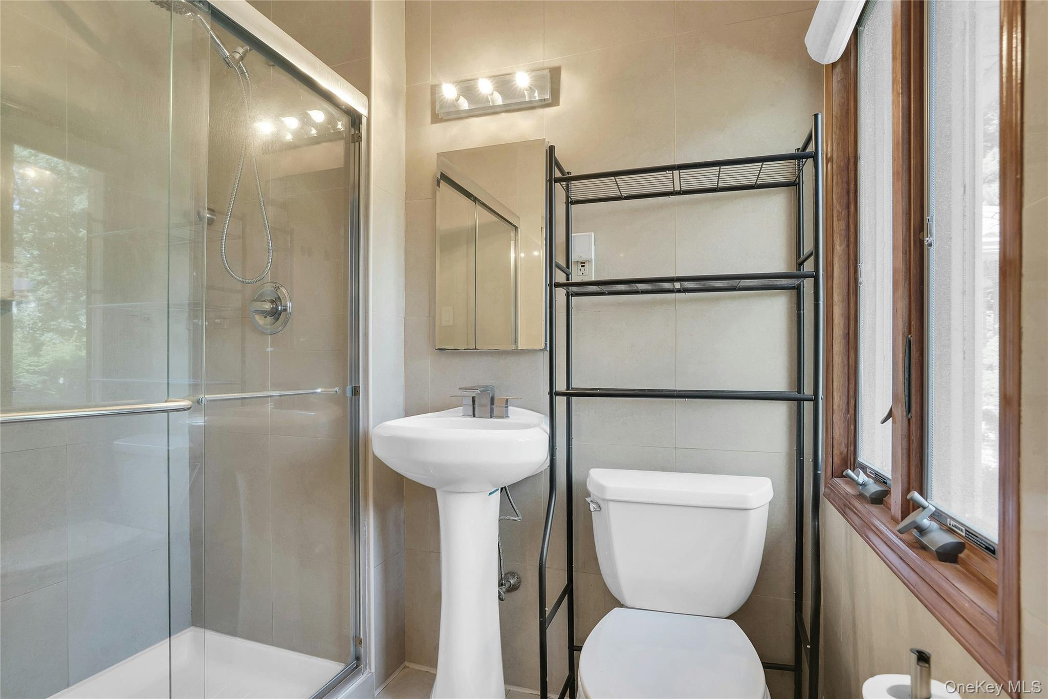 Single Family Mcculloch Drive  Suffolk County, NY 11746, MLS-1049622-29