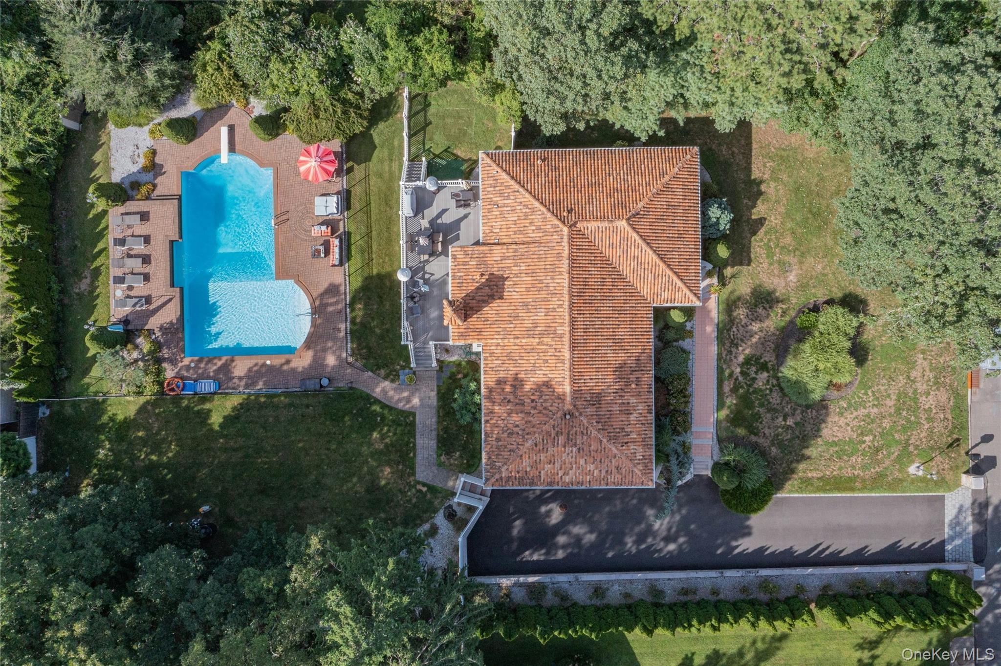 Single Family Mcculloch Drive  Suffolk County, NY 11746, MLS-1049622-49