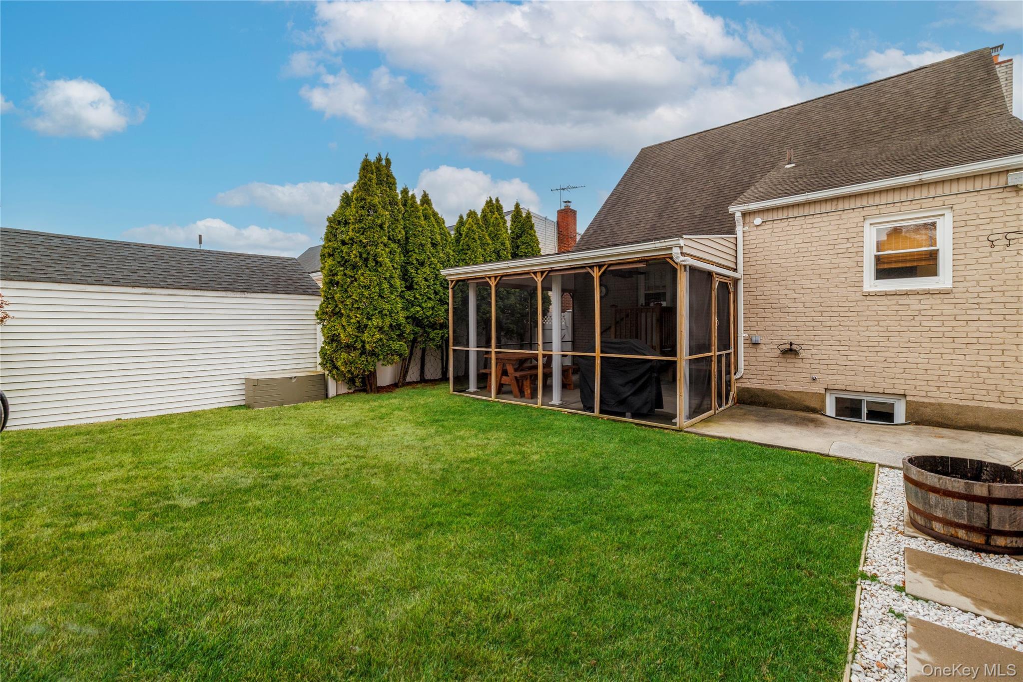 Single Family Hancock Street Nassau County, NY 11010, MLS-1049644-27