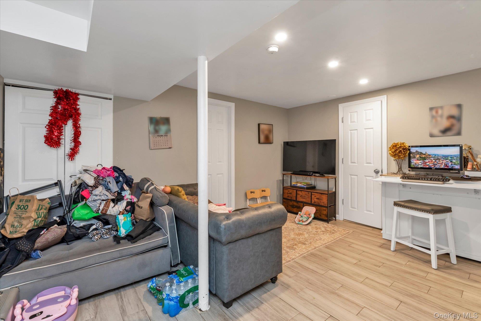 Single Family Belmont Court Suffolk County, NY 11701, MLS-1049652-17