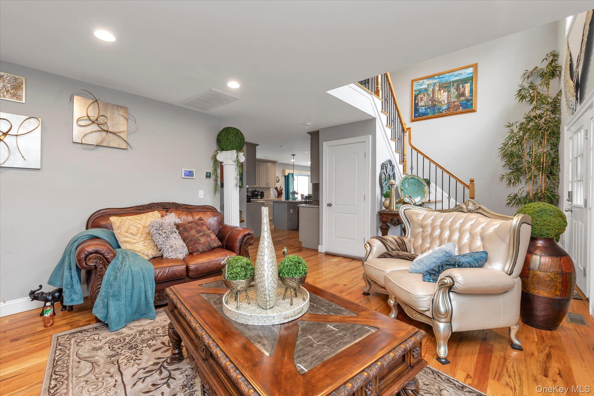 Single Family Belmont Court Suffolk County, NY 11701, MLS-1049652-4