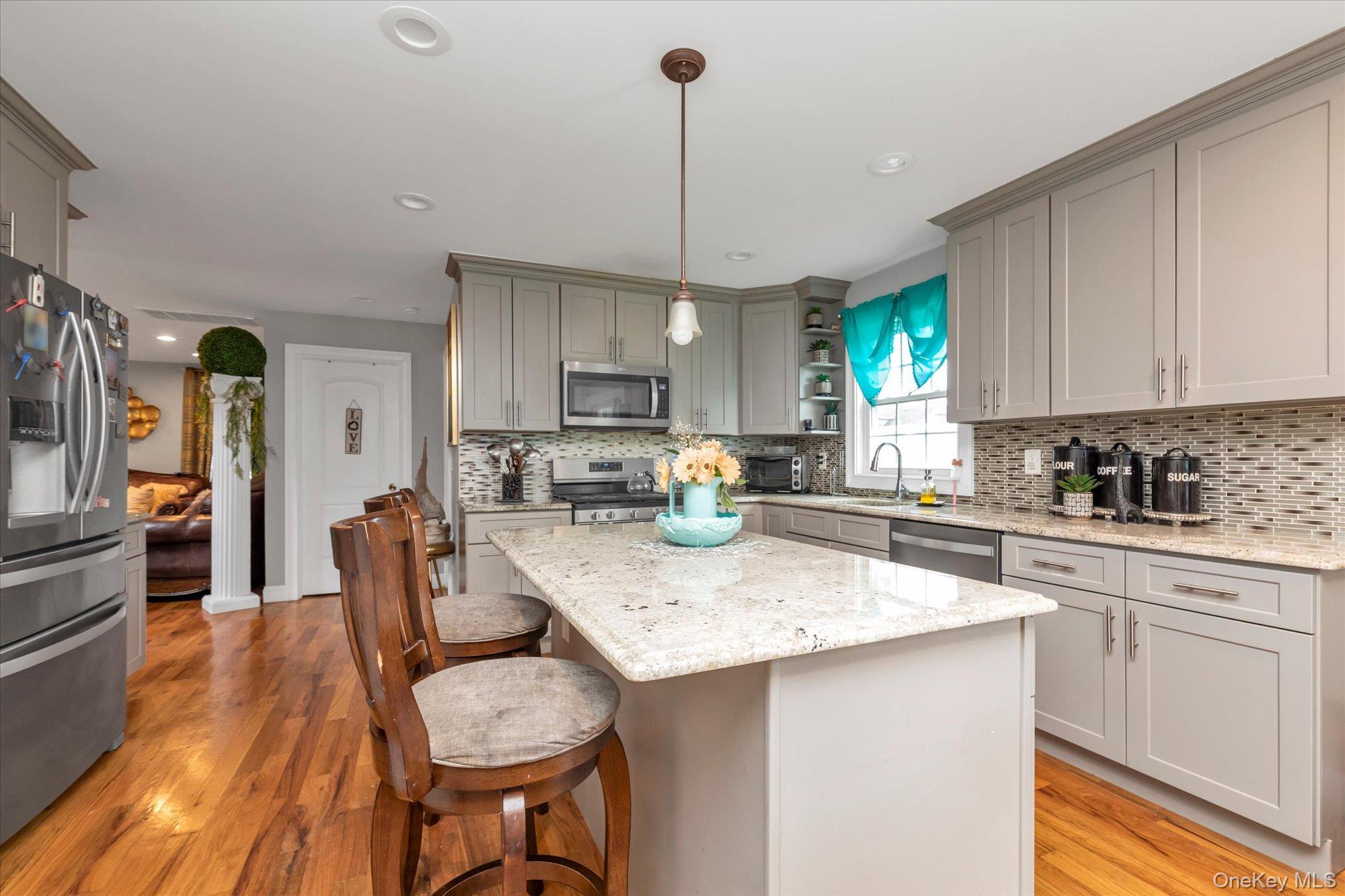 Single Family Belmont Court Suffolk County, NY 11701, MLS-1049652-7