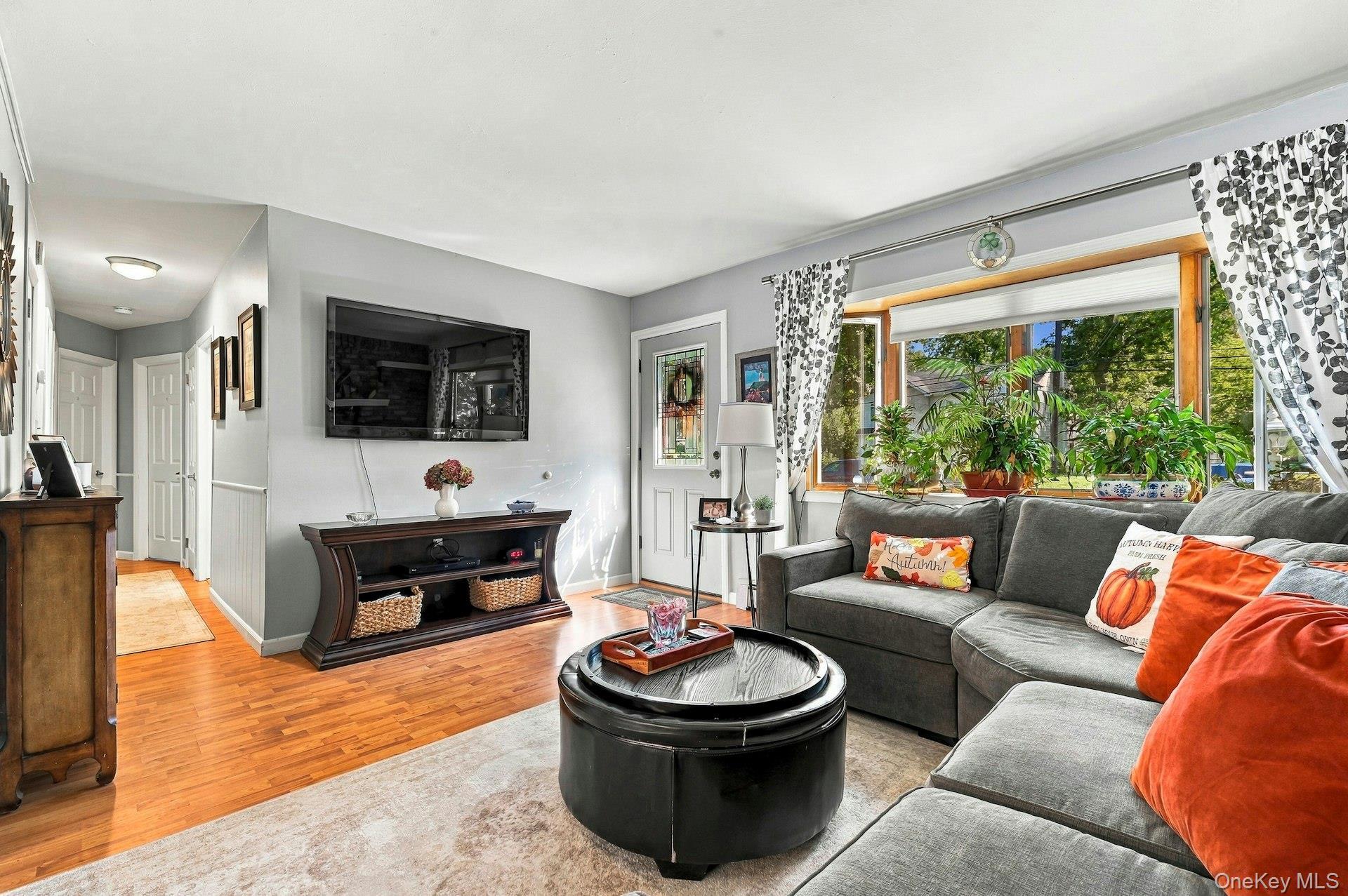 Single Family Sandra Avenue Suffolk County, NY 11795, MLS-1049682-10
