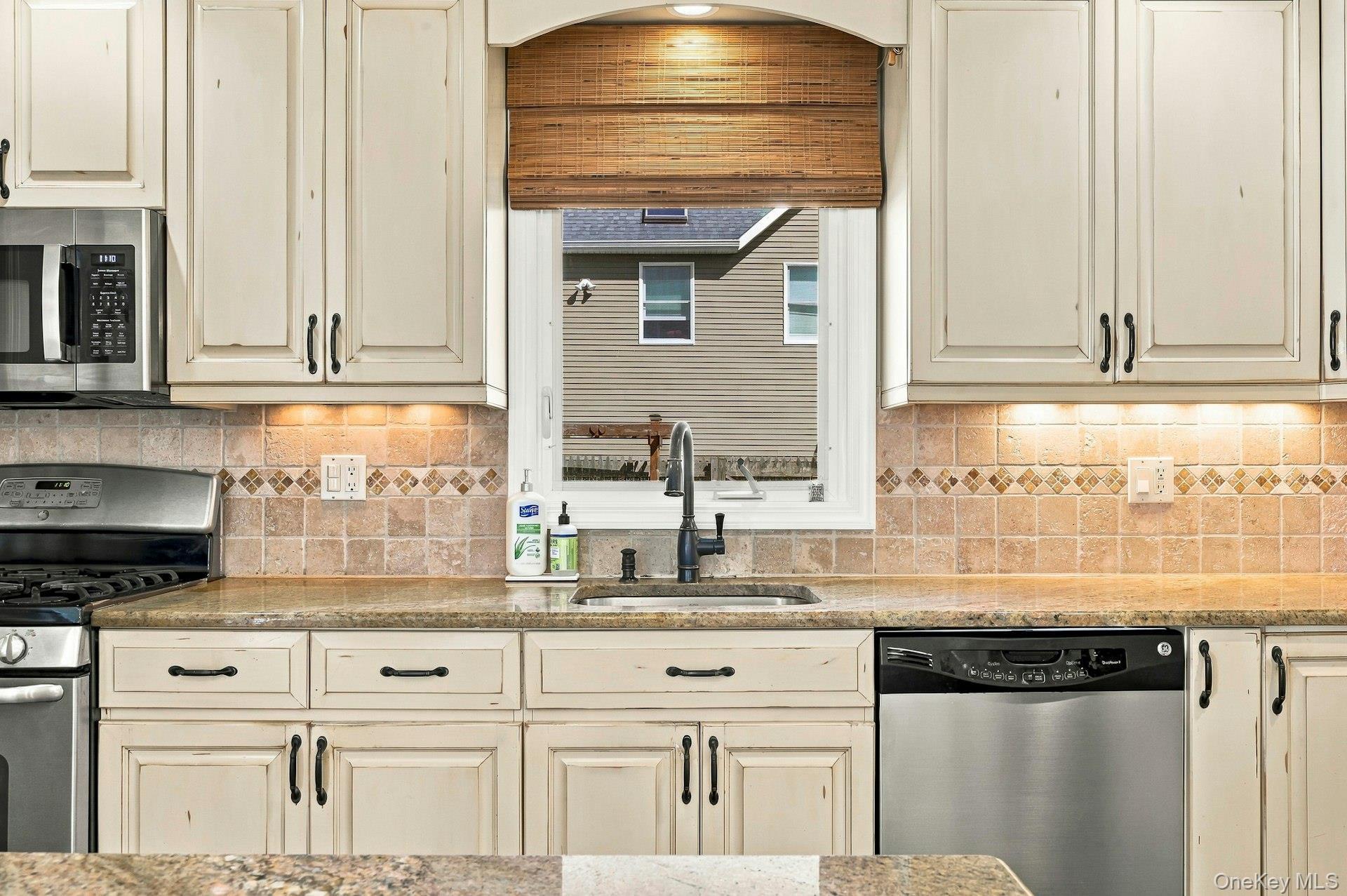 Single Family Sandra Avenue Suffolk County, NY 11795, MLS-1049682-16