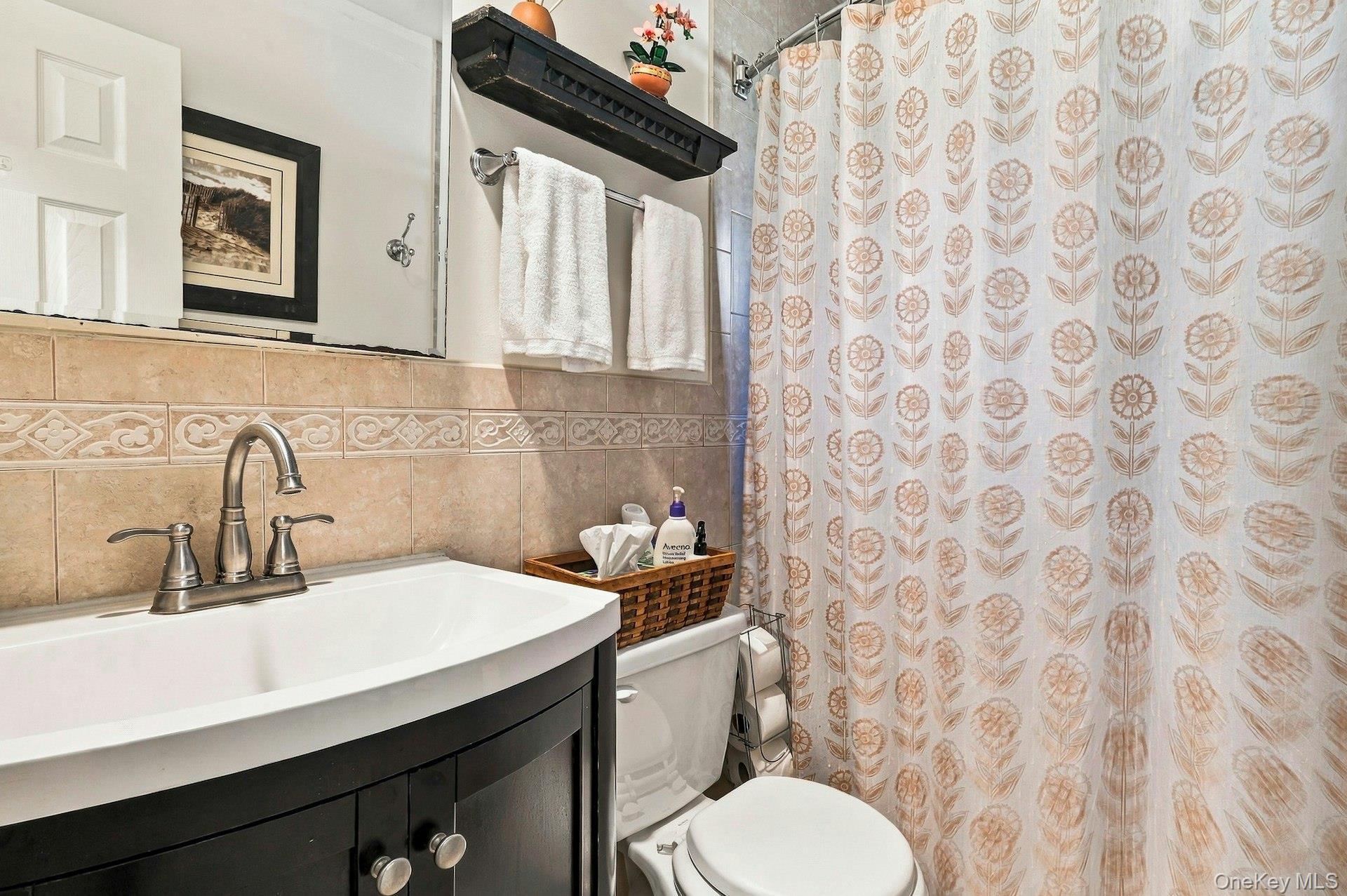 Single Family Sandra Avenue Suffolk County, NY 11795, MLS-1049682-25