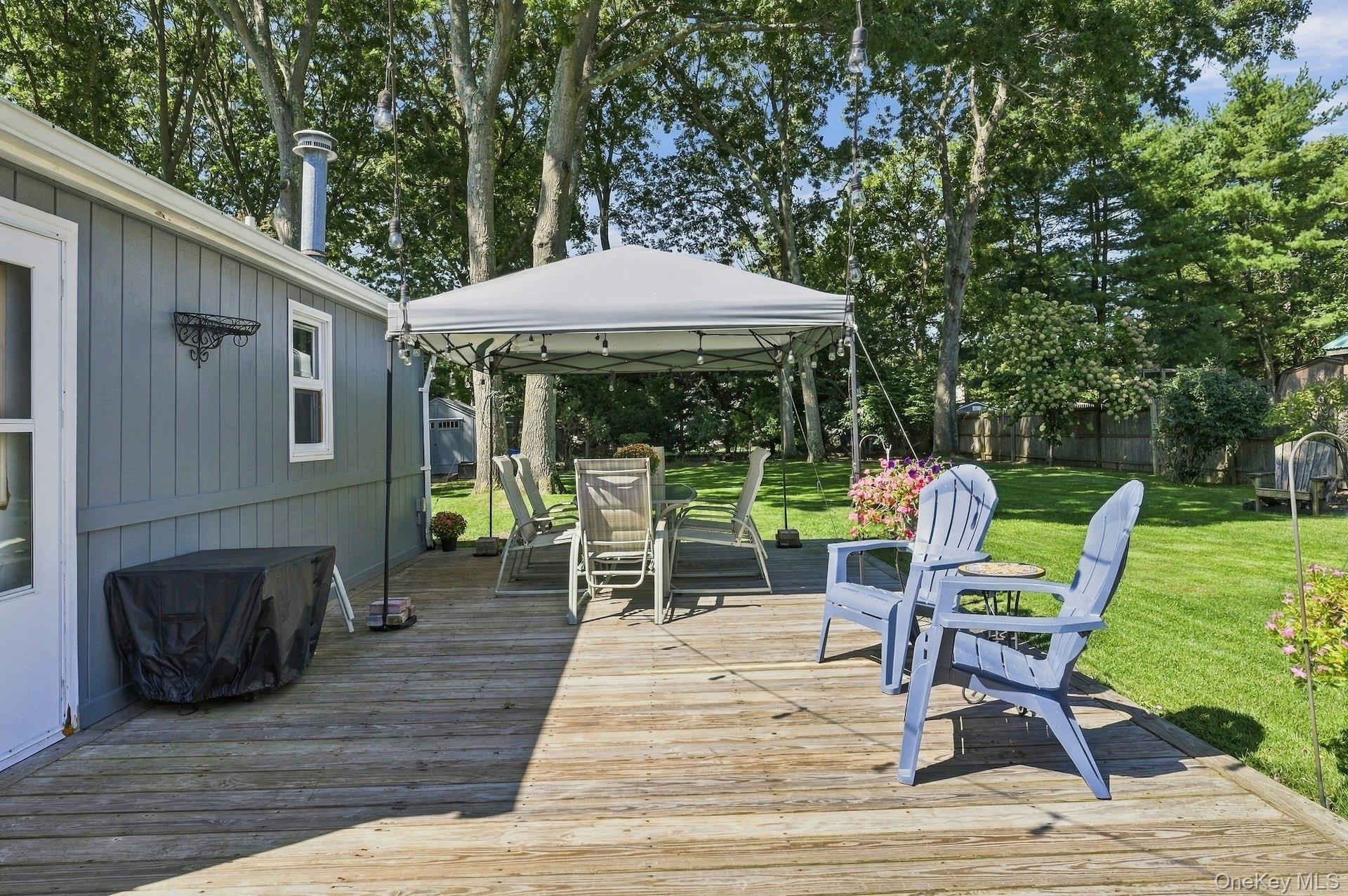 Single Family Sandra Avenue Suffolk County, NY 11795, MLS-1049682-32