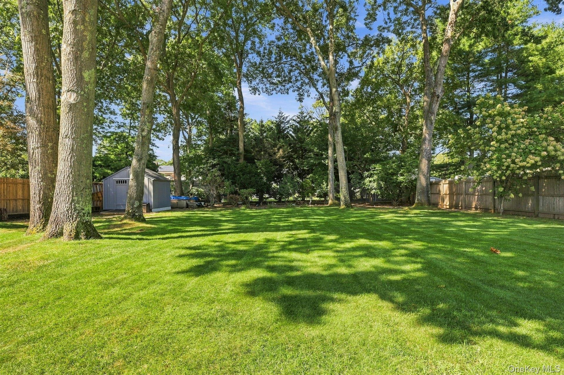 Single Family Sandra Avenue Suffolk County, NY 11795, MLS-1049682-36