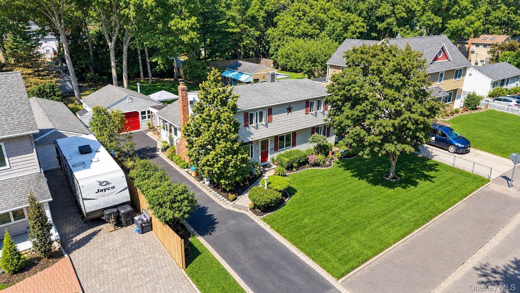 Single Family Sandra Avenue Suffolk County, NY 11795, MLS-1049682-40