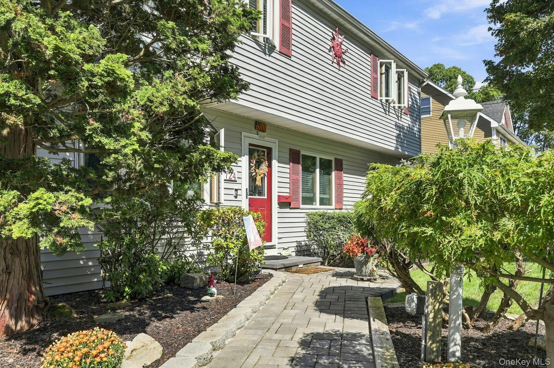Single Family Sandra Avenue Suffolk County, NY 11795, MLS-1049682-48