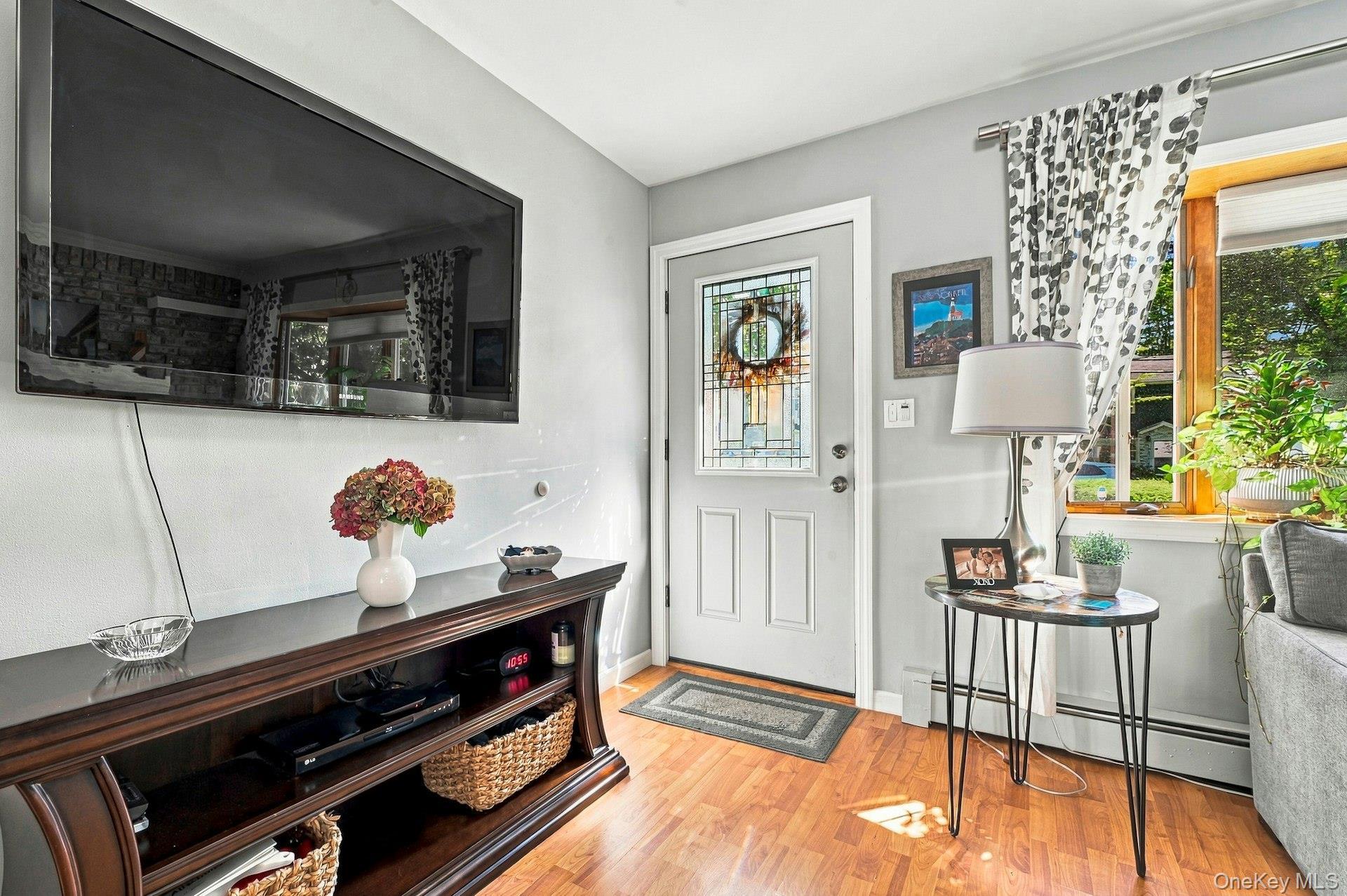 Single Family Sandra Avenue Suffolk County, NY 11795, MLS-1049682-9