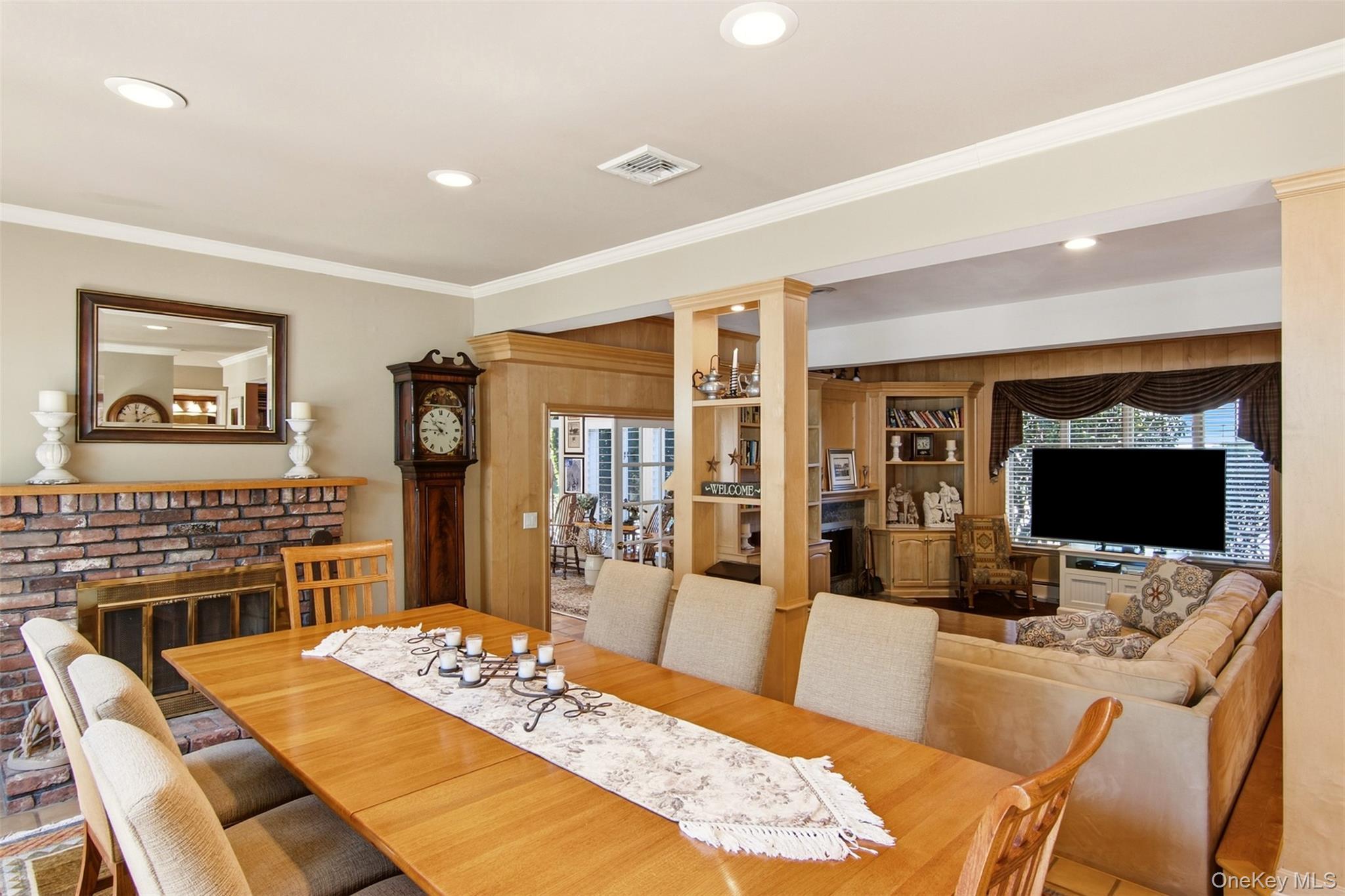 Single Family Seacliff Lane Suffolk County, NY 11764, MLS-1049694-17