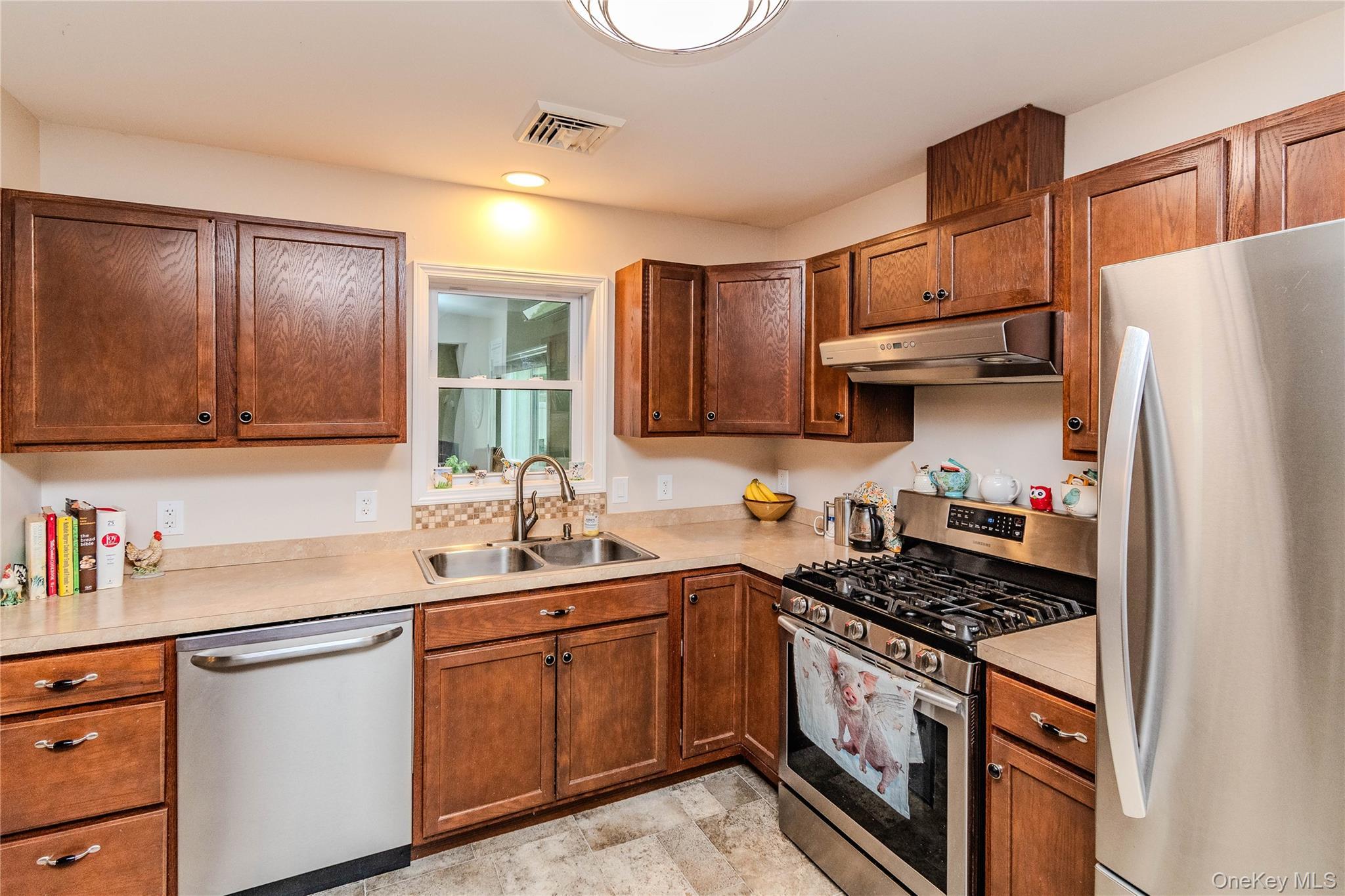 Single Family Meadowbrook Drive Ulster County, NY 12401, MLS-1049696-6