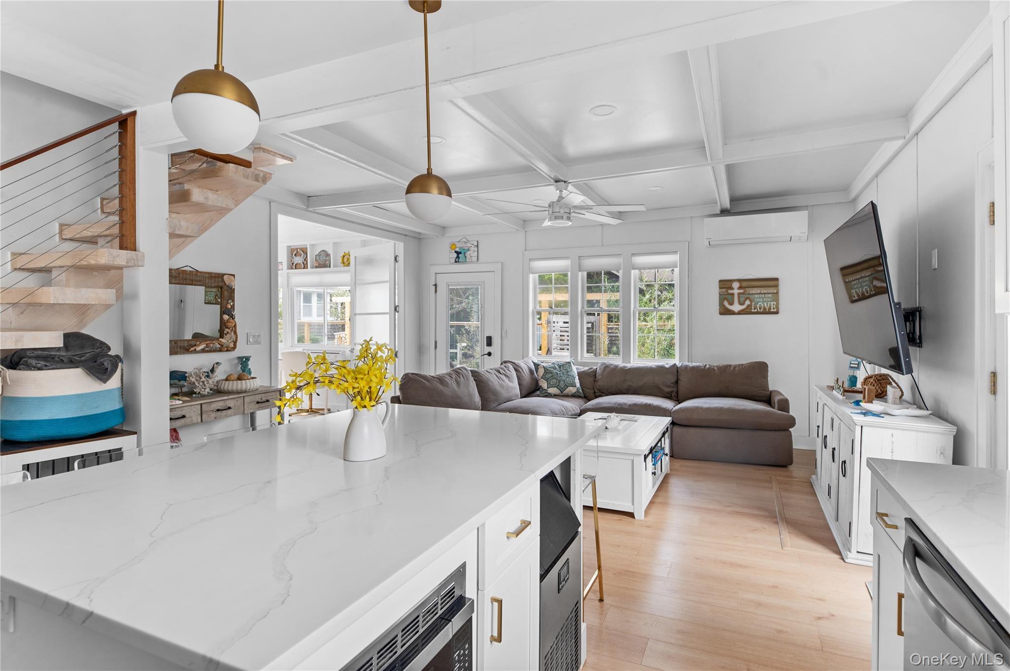 Single Family Cottage Walk  Suffolk County, NY 11770, MLS-1049697-13