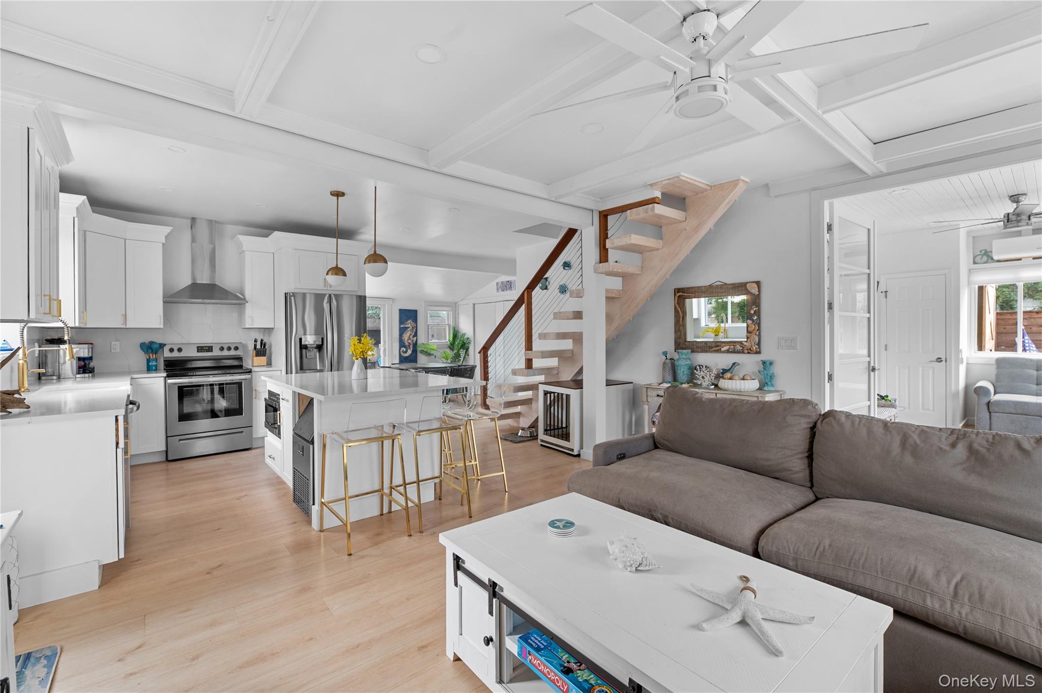 Single Family Cottage Walk  Suffolk County, NY 11770, MLS-1049697-15