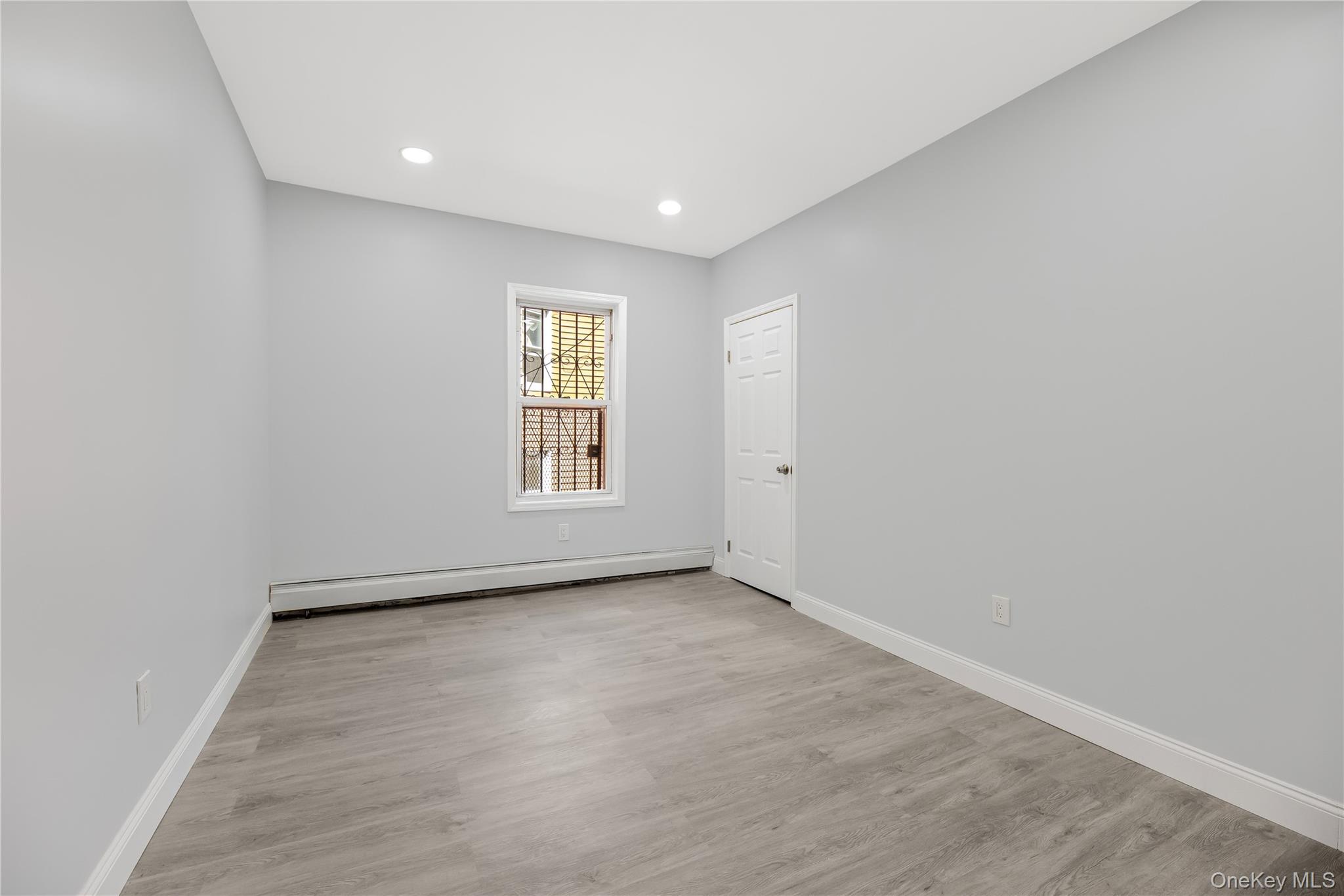 Single Family Longfellow Avenue Bronx, NY 10460, MLS-1049698-22