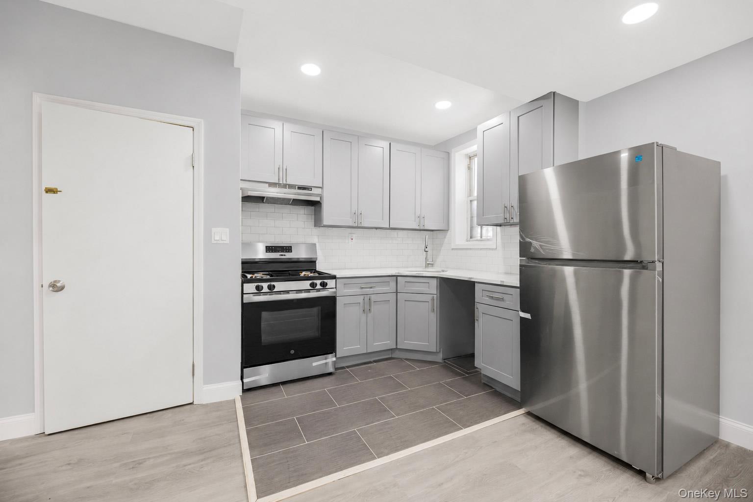 Single Family Longfellow Avenue Bronx, NY 10460, MLS-1049698-6