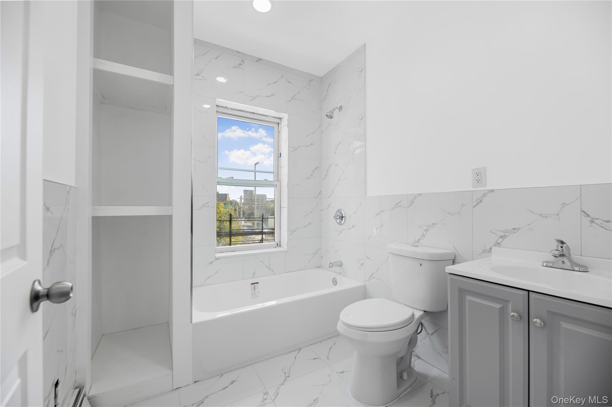 Single Family Longfellow Avenue Bronx, NY 10460, MLS-1049698-8